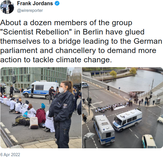 Picture of a tweet by Frank Jordans